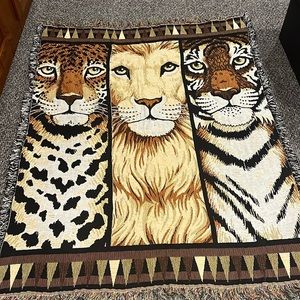 Woven throw - Leopard, Lion, Tiger